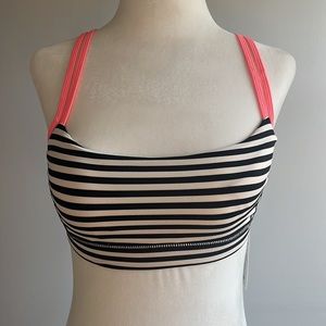 Lululemon “straight up” sports bra